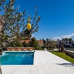 Katarina With Pool