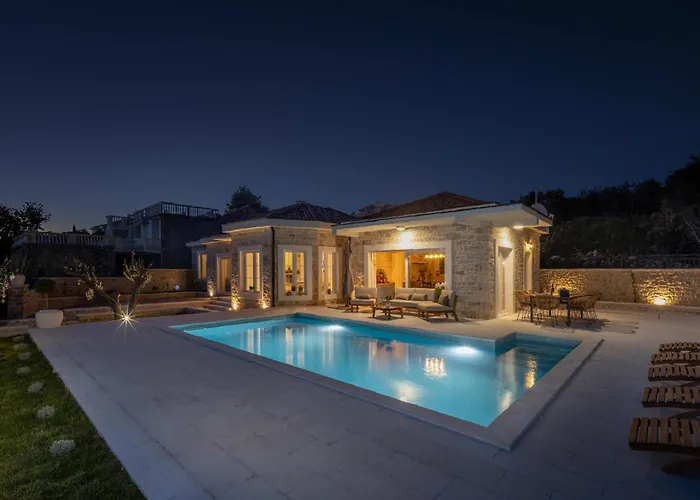 Villa Katarina With Pool