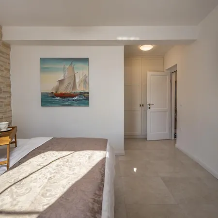 Villa Katarina With Pool Zadar