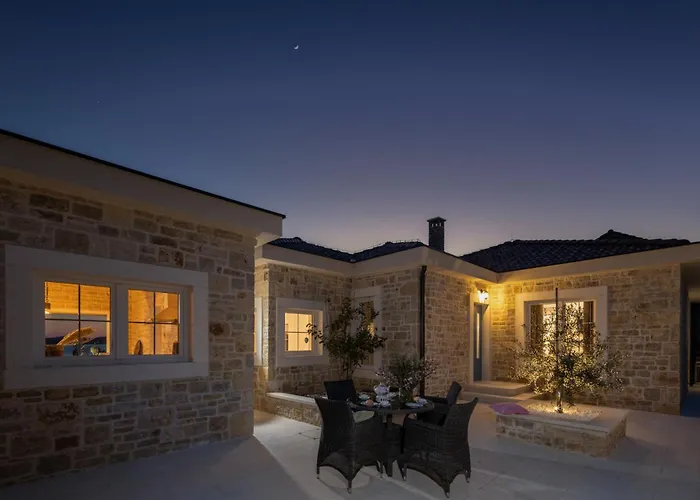 Katarina With Pool 빌라 자다르